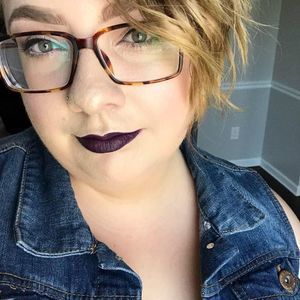 Meet your Posher, Suzanne